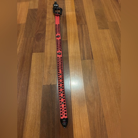 Red & Black Skull Bling Belt NWT size XS - Picture 3 of 7